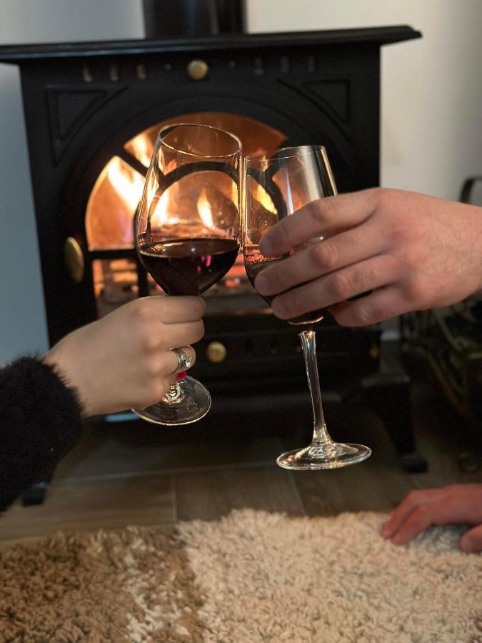 Apartmani Emily & Jully Nikšić Bagian luar foto