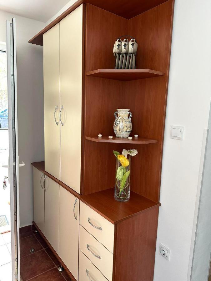 Apartmani Emily & Jully Nikšić Bagian luar foto