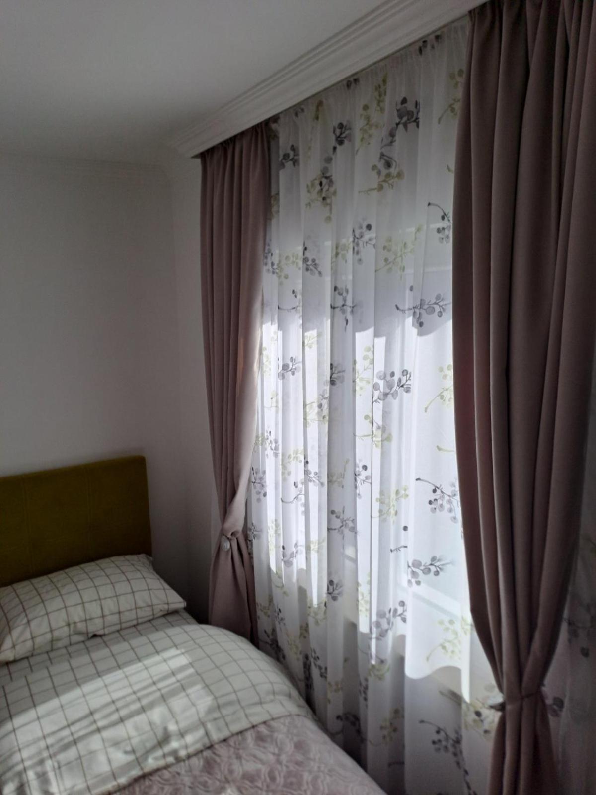 Apartmani Emily & Jully Nikšić Bagian luar foto