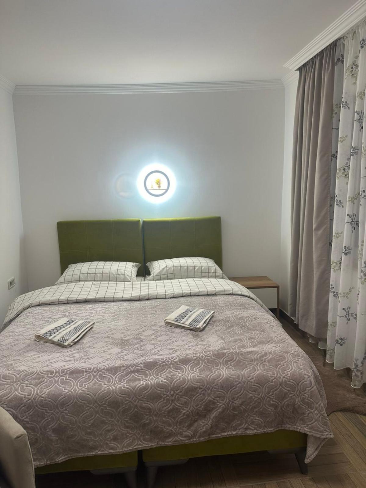 Apartmani Emily & Jully Nikšić Bagian luar foto