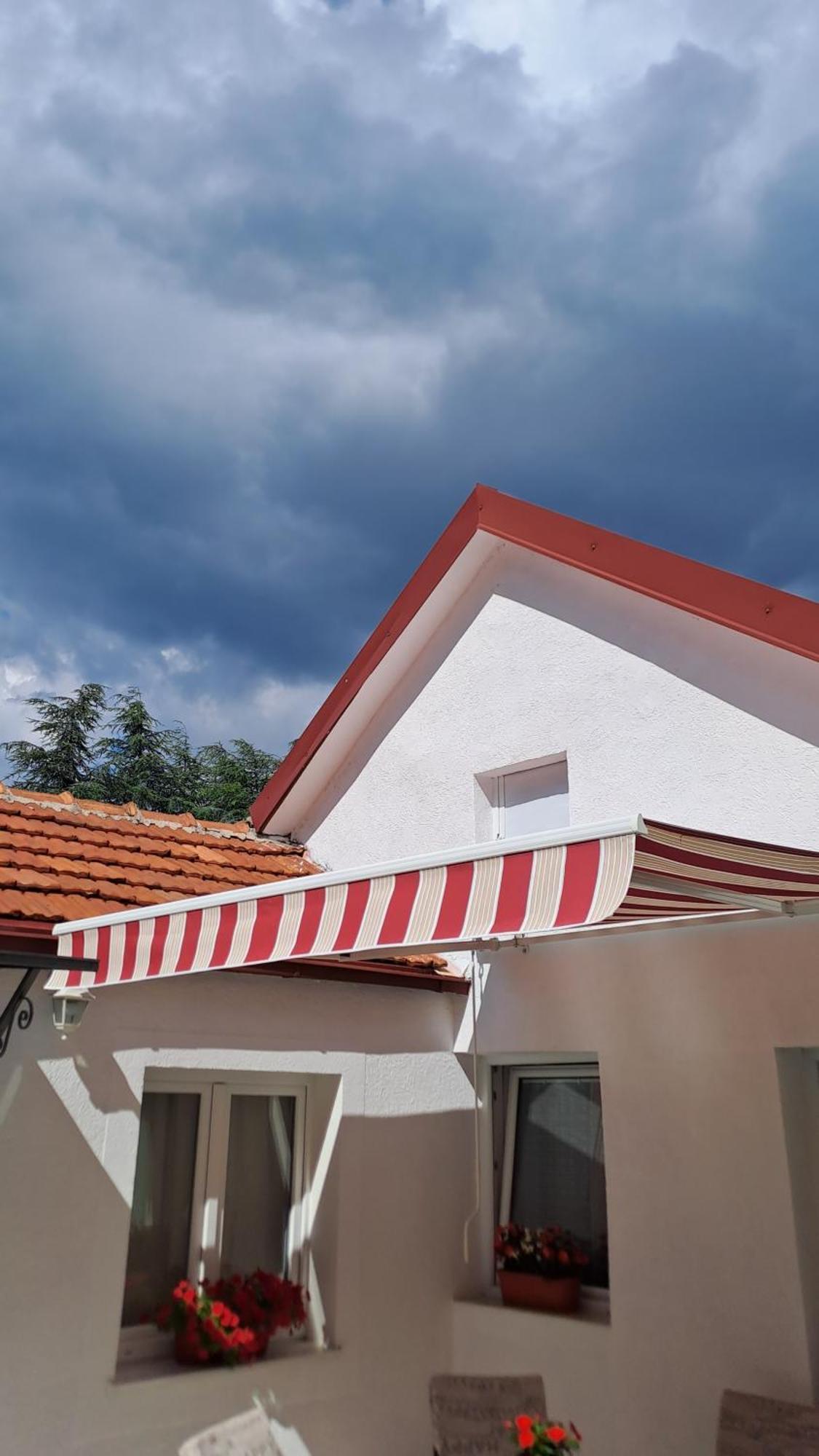 Apartmani Emily & Jully Nikšić Ruang foto